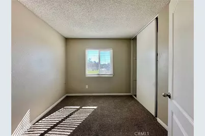 14207 Woodland Drive, Fontana, CA 92337 - Photo 9