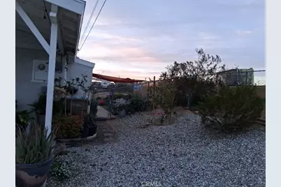 18778 Valencia, Hesperia, CA 92345 - Photo 31