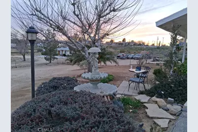 18778 Valencia, Hesperia, CA 92345 - Photo 47