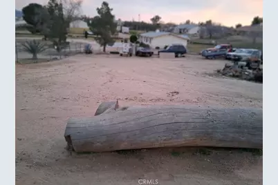 18778 Valencia, Hesperia, CA 92345 - Photo 43