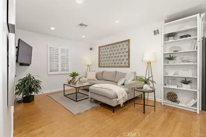 654 8th Street, Hermosa Beach, CA 90254 - Photo 3