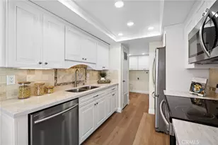 18721 Applewood Circle, Huntington Beach, CA 92646 - Photo 11