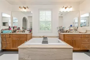 579 Boxwood Ln, Azusa, CA 91702 - Photo 17