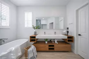 328 Flyers Ln, Tustin, CA 92782 - Photo 3