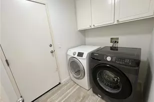 2697 Dietrich, Tustin, CA 92782 - Photo 15