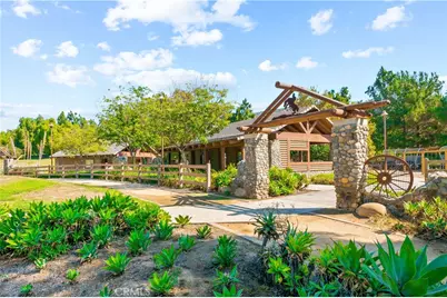 2697 Dietrich, Tustin, CA 92782 - Photo 27