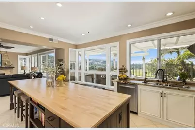 14 Dover, Rancho Santa Margarita, CA 92679 - Photo 11