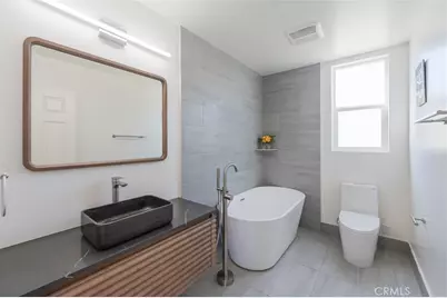 712 1/2 N Chestnut Ave, Los Angeles, CA 90042 - Photo 11