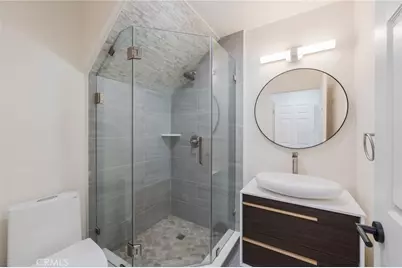 712 1/2 N Chestnut Ave, Los Angeles, CA 90042 - Photo 7