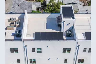 712 1/2 N Chestnut Ave, Los Angeles, CA 90042 - Photo 23