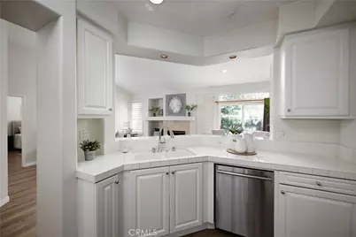 21325 Mazatlan, Mission Viejo, CA 92692 - Photo 7
