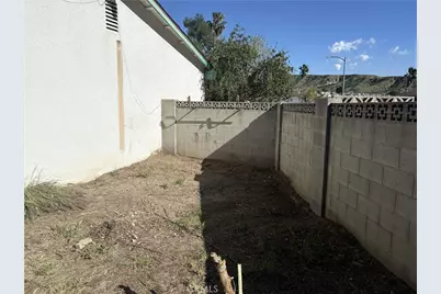 12671 Cathy, Sylmar, CA 91342 - Photo 11