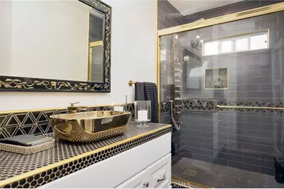 207 Santa Ana, Long Beach, CA 90803 - Photo 9