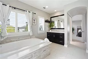 17491 Oakbluffs Ln, Huntington Beach, CA 92649 - Photo 33