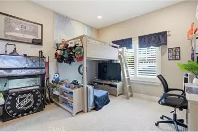 17491 Oakbluffs Lane, Huntington Beach, CA 92649 - Photo 21