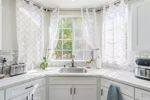 2295 Shanna Carle Dr, Corona, CA 92882 - Photo 9