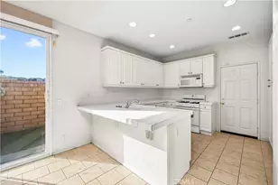 9796 Foxglove, Riverside, CA 92503 - Photo 5