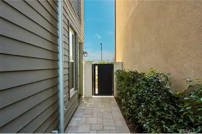 201 Lynx, Irvine, CA 92618 - Photo 9