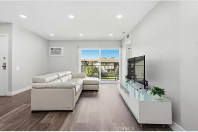 1860 W Glenoaks, Anaheim, CA 92801 - Photo 13