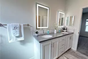 2130 Sunset Dr, Vista, CA 92084 - Photo 19