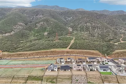 15919 Conservatory Drive, Fontana, CA 92336 - Photo 33