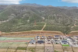 15919 Conservatory Dr, Fontana, CA 92336 - Photo 33