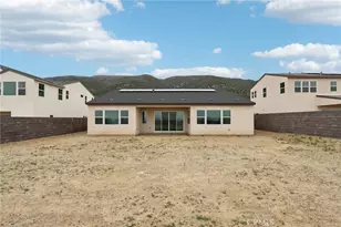 15919 Conservatory Dr, Fontana, CA 92336 - Photo 27