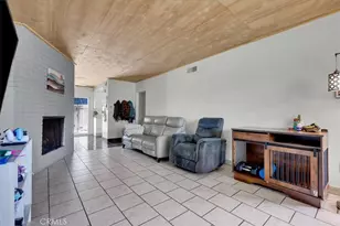 13902 Yorba, Tustin, CA 92780 - Photo 17