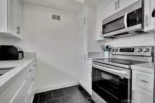 13902 Yorba, Tustin, CA 92780 - Photo 27