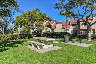 289 Stanford Court #52, Irvine, CA 92612 - Photo 41