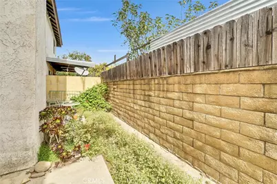 855 N Lemon Street #6, Orange, CA 92867 - Photo 17