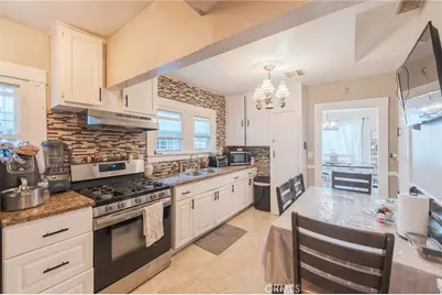 1219 W 98th, Los Angeles, CA 90044 - Photo 29