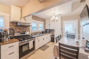 1219 W 98th, Los Angeles, CA 90044 - Photo 29