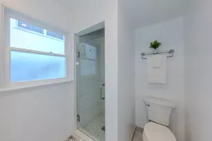 83 63rd Pl, Long Beach, CA 90803 - Photo 23