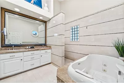 215 Glendora, Long Beach, CA 90803 - Photo 19