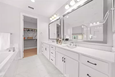 125 Lovelace, Irvine, CA 92620 - Photo 31