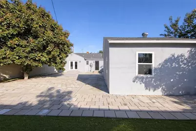 1020 N Raitt, Santa Ana, CA 92703 - Photo 9