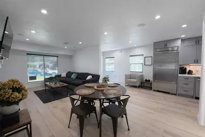 1020 N Raitt, Santa Ana, CA 92703 - Photo 17