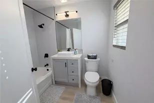 1020 N Raitt, Santa Ana, CA 92703 - Photo 23