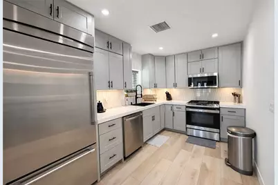 1020 N Raitt, Santa Ana, CA 92703 - Photo 13