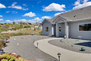 32063 Anna Marie Ln, Bonsall, CA 92003 - Photo 3