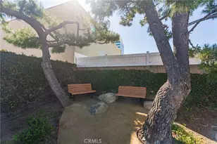 7911 Woodlake Dr, Huntington Beach, CA 92647 - Photo 37