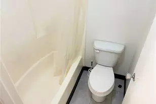 5585 E Pacific Coast Hwy, Long Beach, CA 90804 - Photo 13