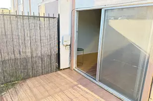 5585 E Pacific Coast Hwy, Long Beach, CA 90804 - Photo 15