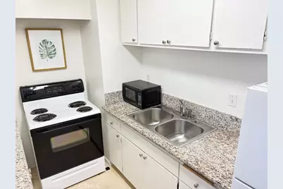 5585 E Pacific Coast Hwy #125, Long Beach, CA 90804 - Photo 7