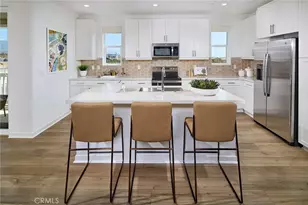 16582 Bottlebrush Ln, Fontana, CA 92336 - Photo 5