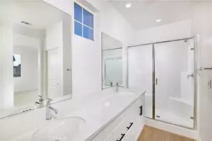 16582 Bottlebrush Ln, Fontana, CA 92336 - Photo 15