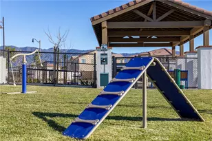 16582 Bottlebrush Ln, Fontana, CA 92336 - Photo 23