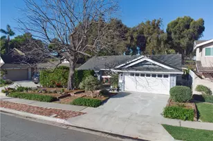 16711 Greenview Ln, Huntington Beach, CA 92649 - Photo 3