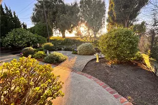 16711 Greenview Ln, Huntington Beach, CA 92649 - Photo 29